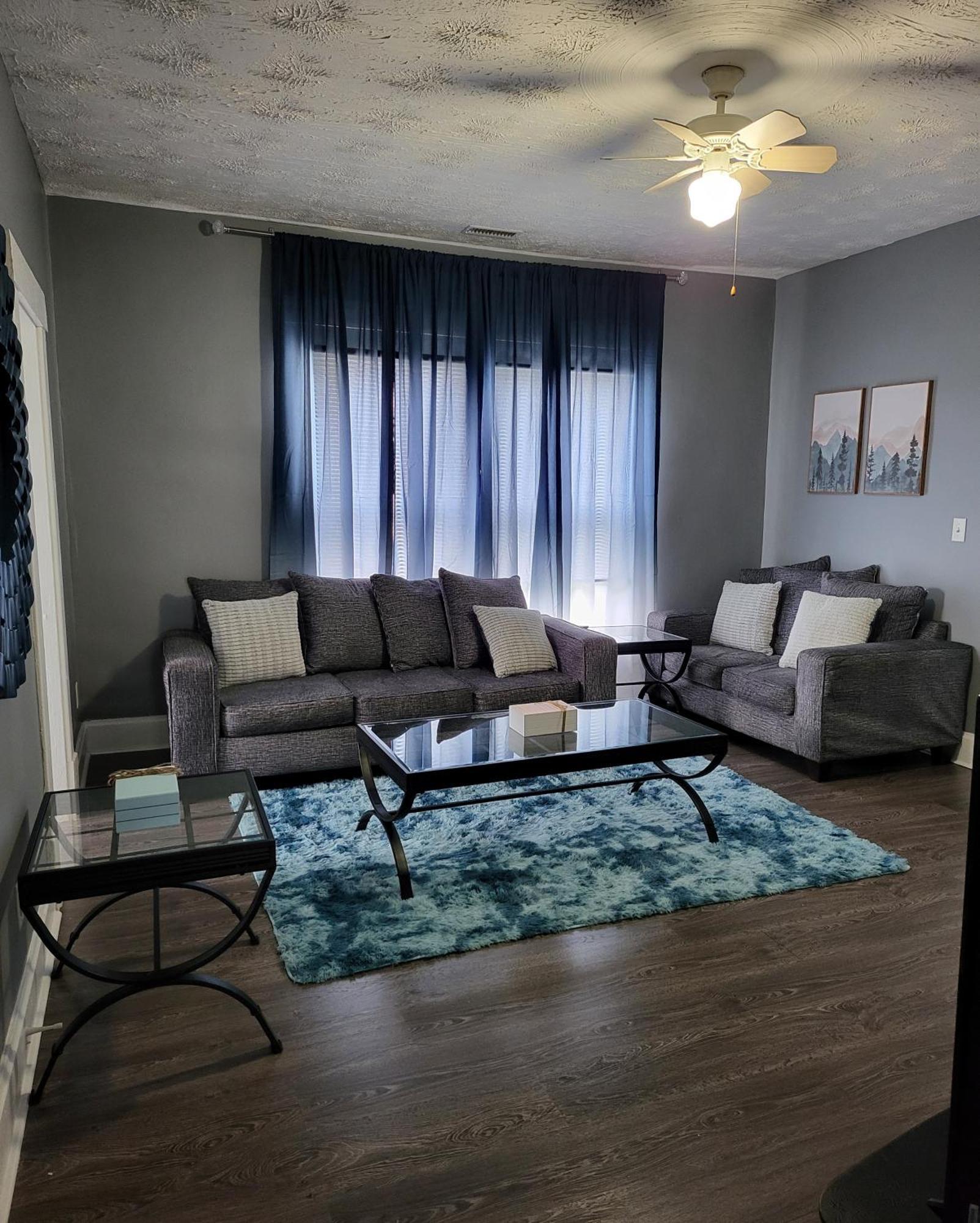 Guest Room With Two Double Beds In Columbus Oh, Airport Location Exterior foto